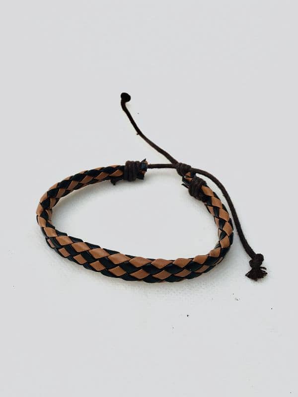 4 Multilayer Leather & Rope Bracelets – Adjustable for Men & Women 3