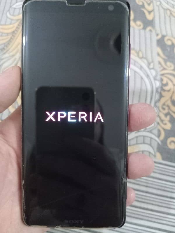 Xperia XZ3 4/64 Mint Condition PTA aprroved 1