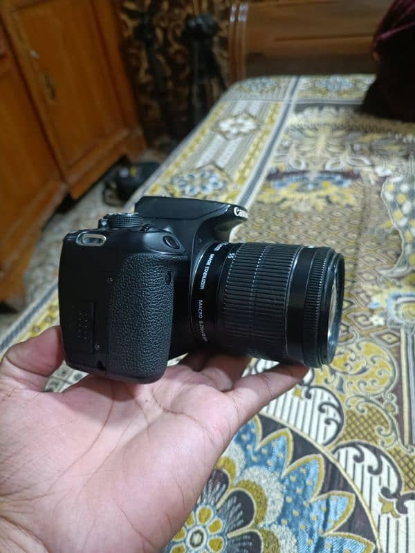 Canon 700d with 18/55 (STM)  Lens. 1