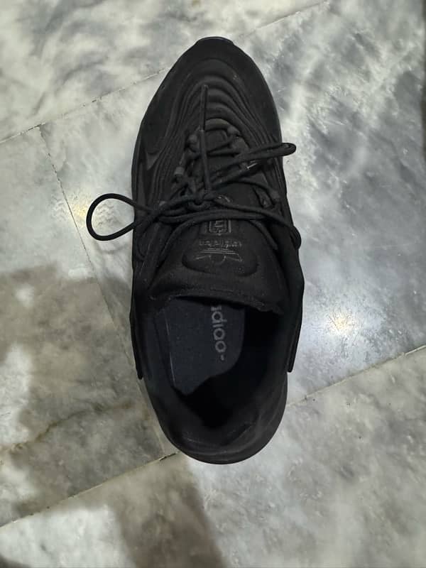 Adidas Black 5