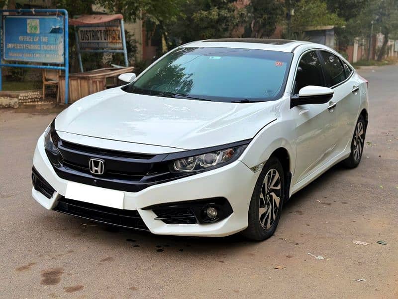 Urgent! Honda Civic Turbo 2017 4