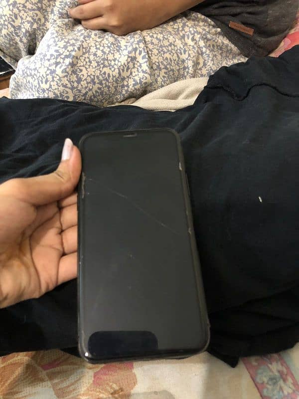 Urgent Sale iPhone 11 pro max black colour 64GB 1 lac 10 thousand 6