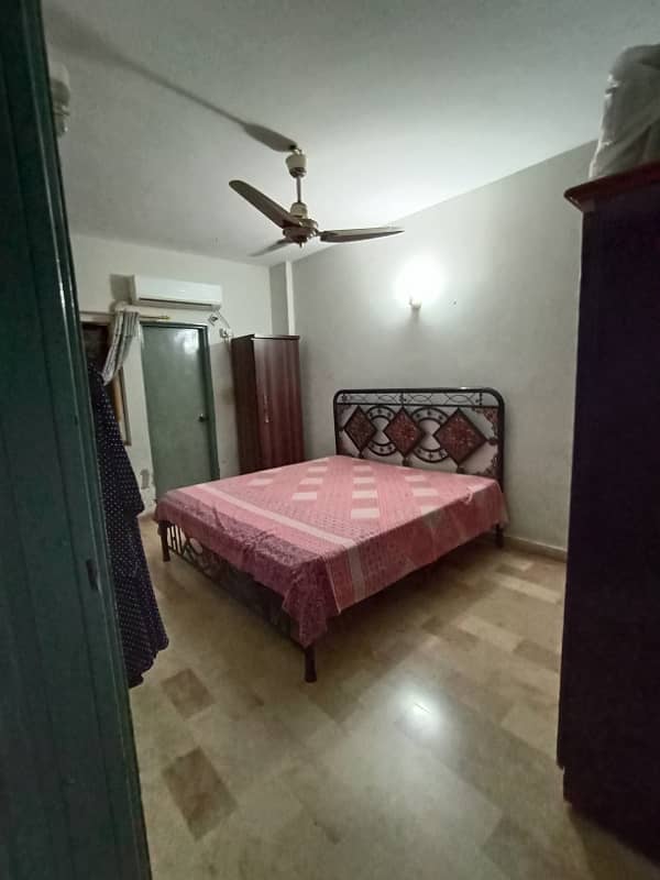 URGENT SALE 5 Rooms Flat in SAIMA FLAT in Good Condition for sale, INVESTOR RATES, north Karachi 9