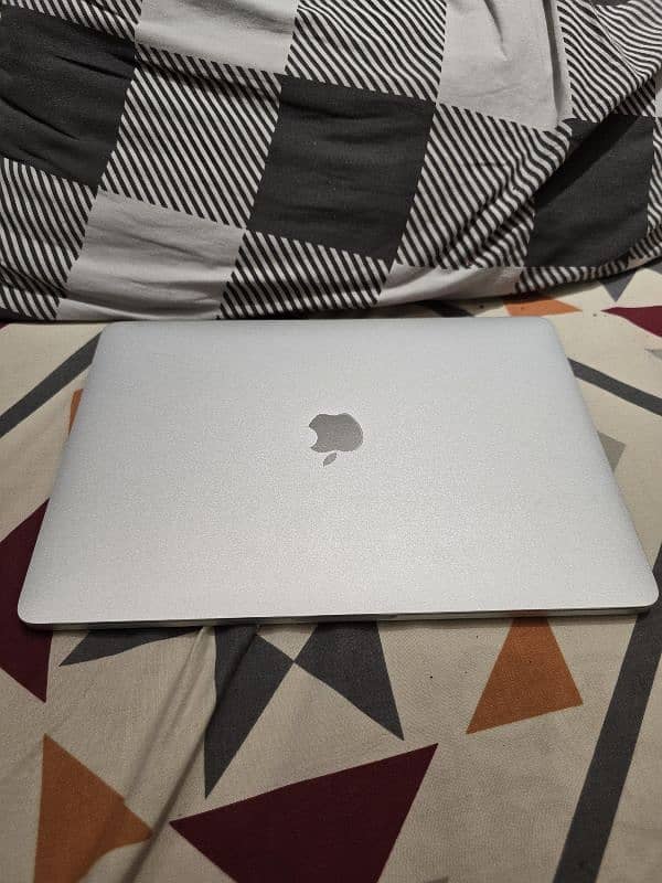 macbook pro m1 0