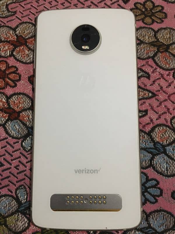 Moto Z4 NON PTA 4/128 0