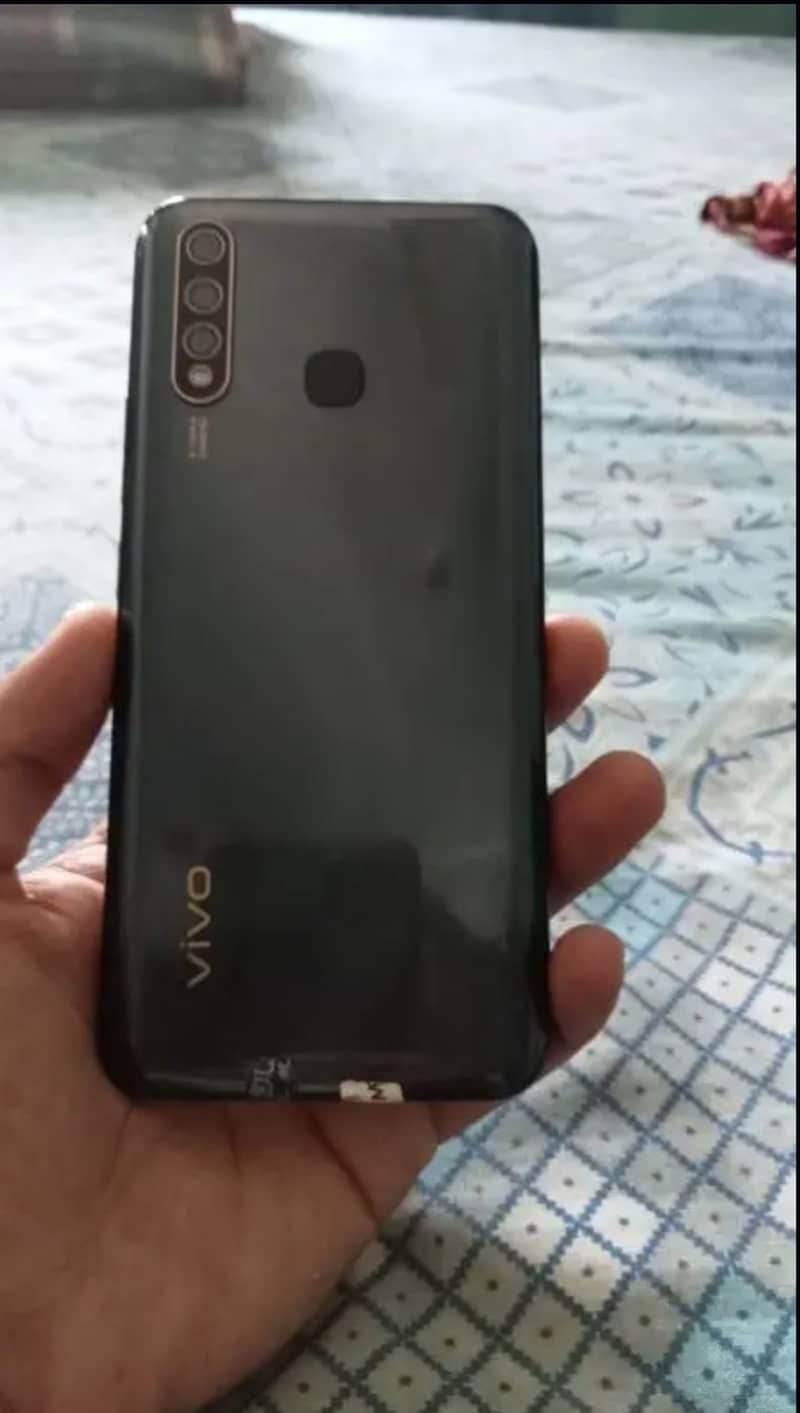 vivo y19 /8/256 2