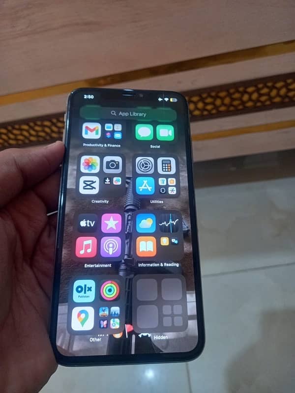 iPhone XS Max 3