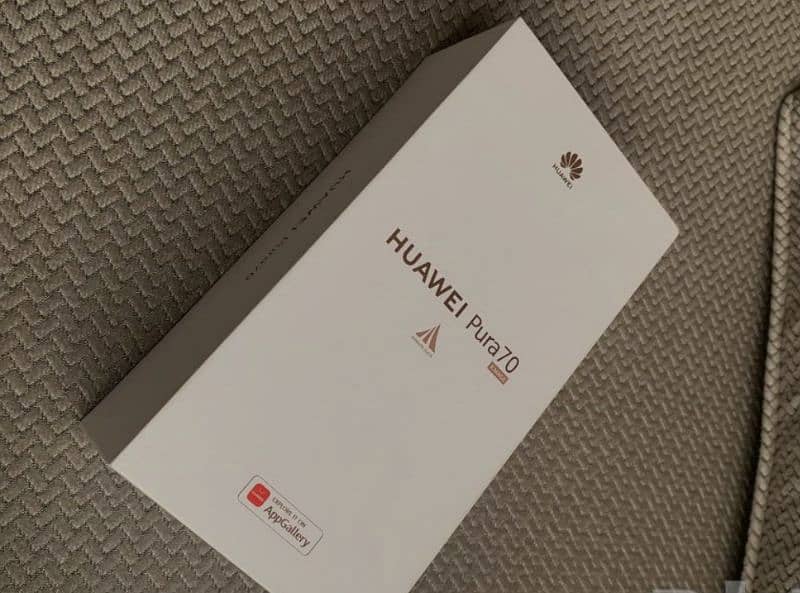 Huawei Pura 70 Just Box open non pta 3