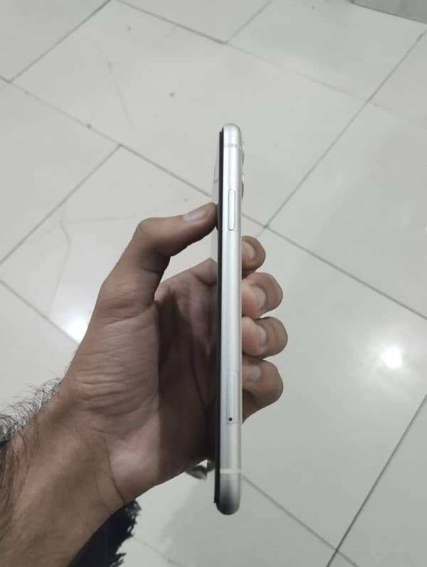 iphone 11 fu 64gb bh89 2