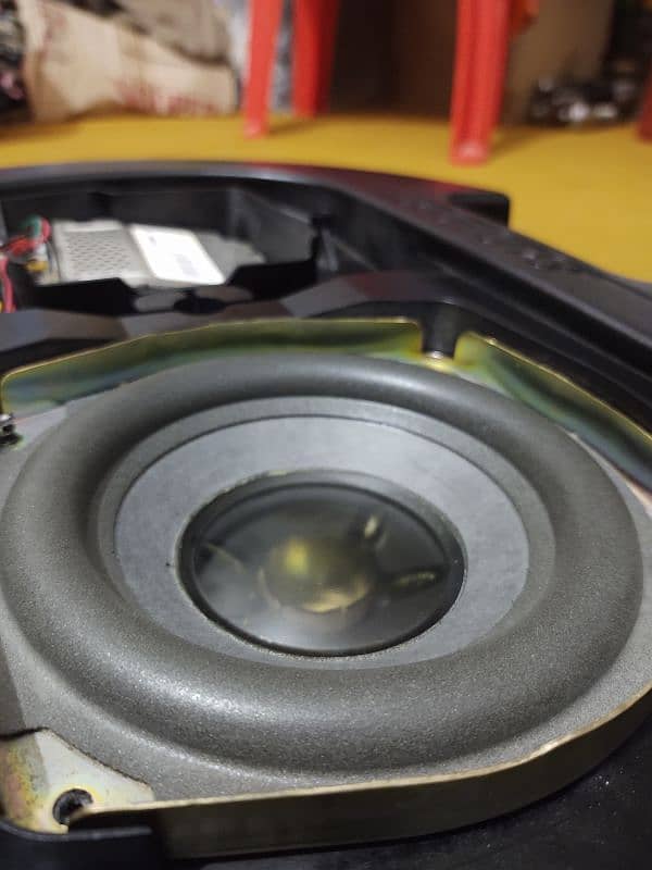 Original imported branded Geniune USA Bose woofer bastube built-in amp 1