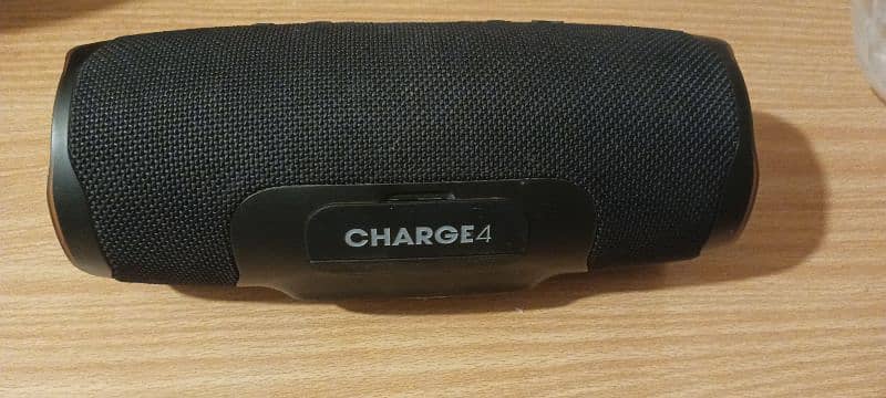 JBL charge 4 portable bluetooth speaker 0