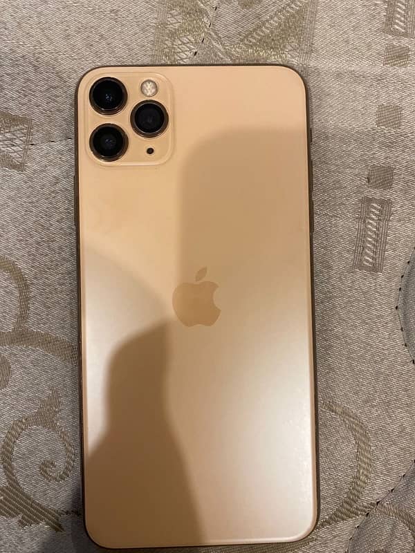 iphone 11pro max factory 256 gb with box 1