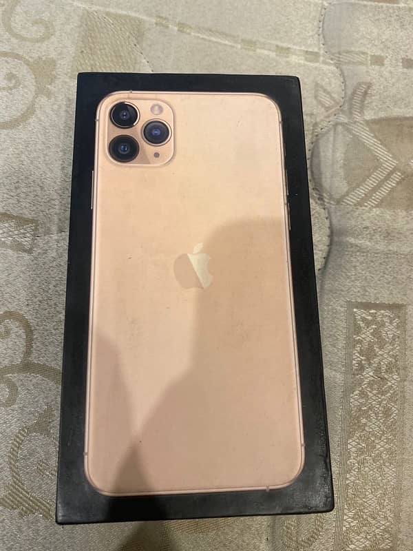 iphone 11pro max factory 256 gb with box 8