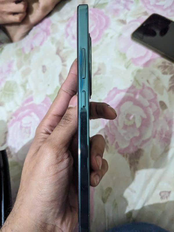 oppo reno 12f 4