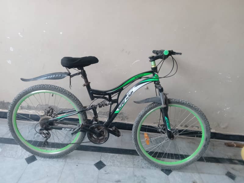 Mountain Road bicycle for sale in very Fairmile price 1