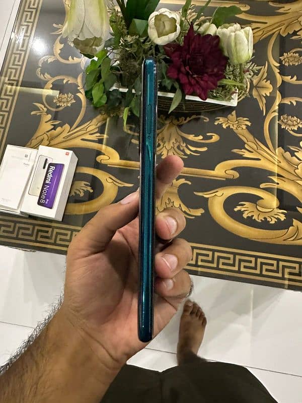 Redmi note 8 pro with cover and protector 4