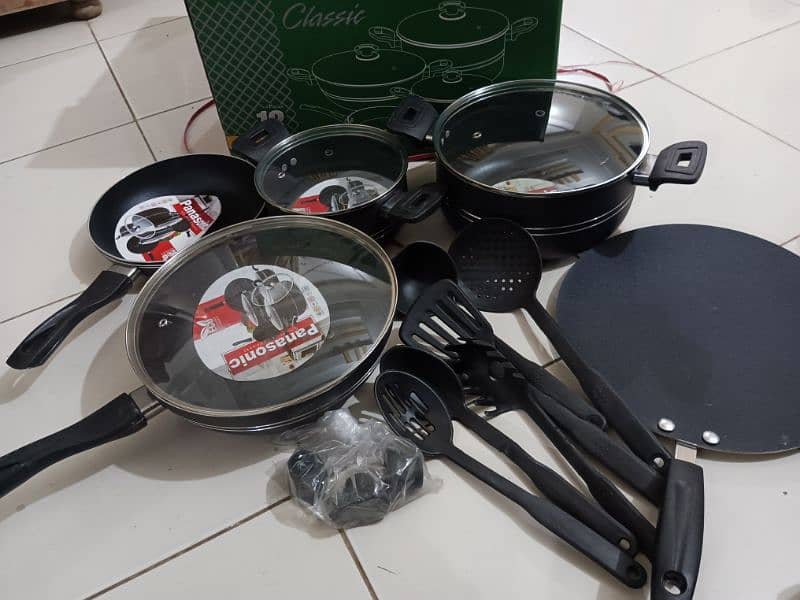 Panasonic cookware set 0