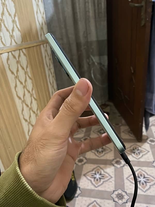 vivo y22 4/64 gb 3