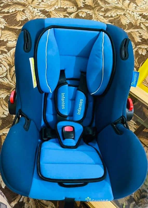 carry cot/car seat 2