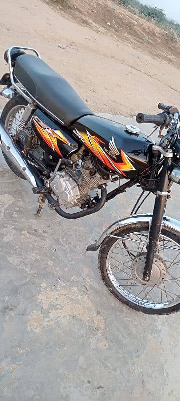 Honda 125 Model 2021 Karachi number 0333/85/72/395 1