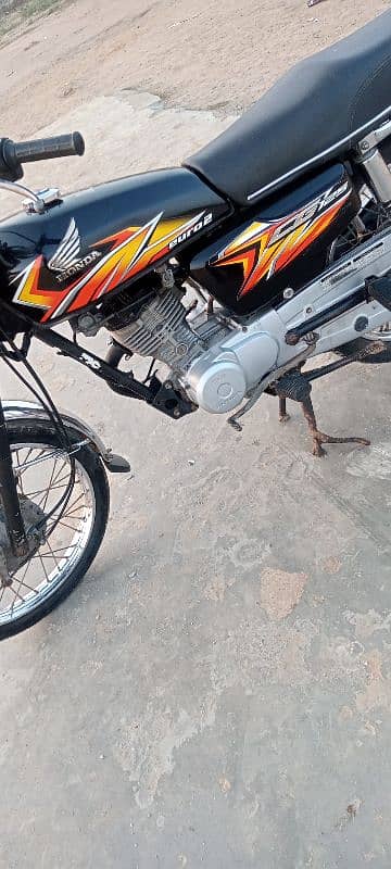 Honda 125 Model 2021 Karachi number 0333/85/72/395 4