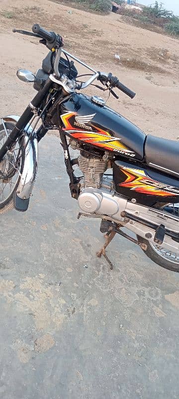 Honda 125 Model 2021 Karachi number 0333/85/72/395 5