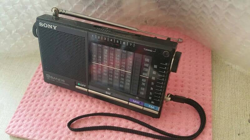 Sony  ICF-5100 Bands radio  for  sale 2