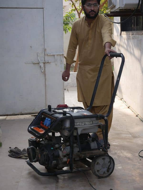 I am selling my brand new generator 4