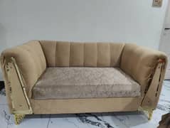 selling my sofa set (3+2+1)  urgent.