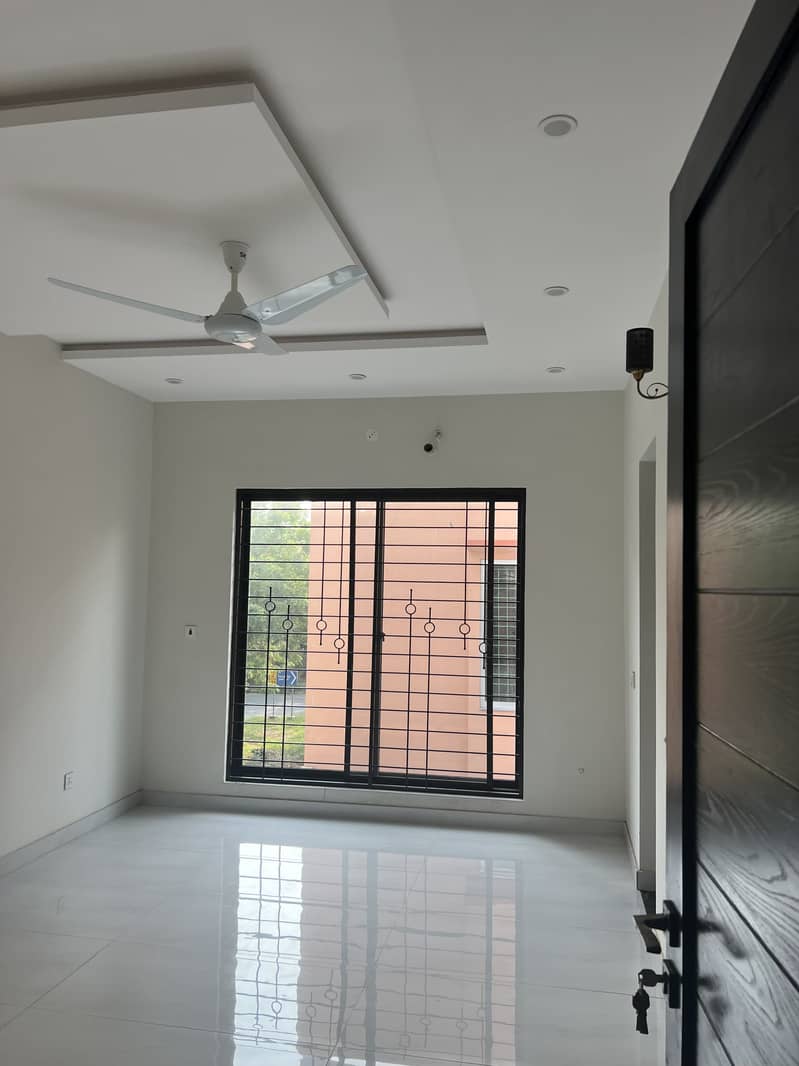 A spacious 10 Marla house available for rent in Fazaia Housing Scheme Phase 1. 8