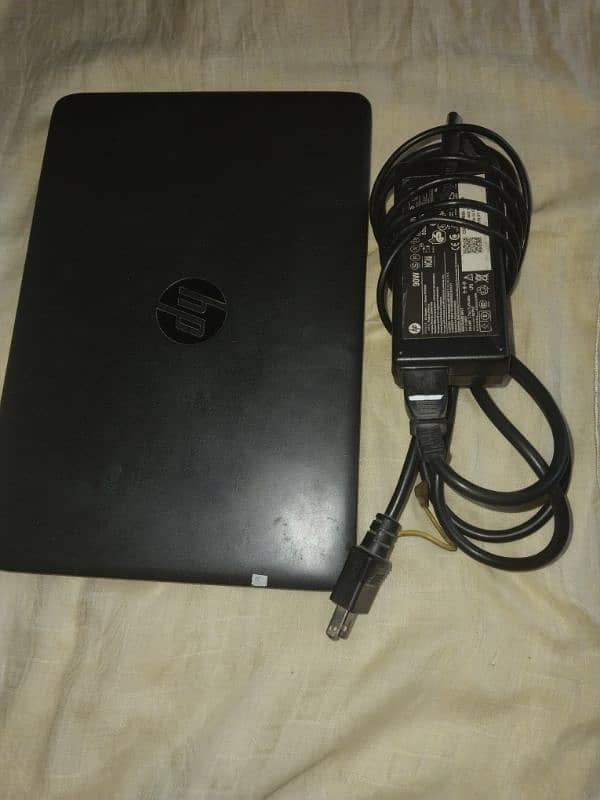 HP 820 Laptop for sell 2