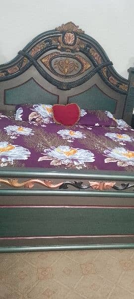 deco paint bed and dressing 0