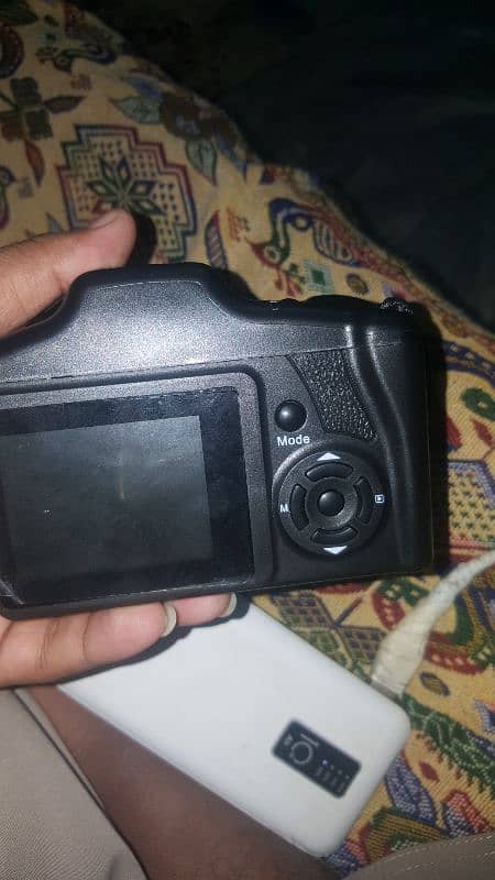 ya camera japan sa aya hy aur abi tk use nhi kia 10/10 condition 2