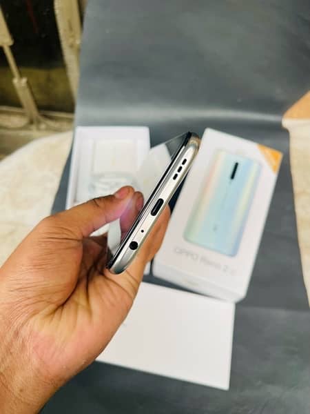 Oppo Reno 2z (8gb/256gb)urgent Sale. 0/3/0/9/1/0/1/8/1/2/3 8