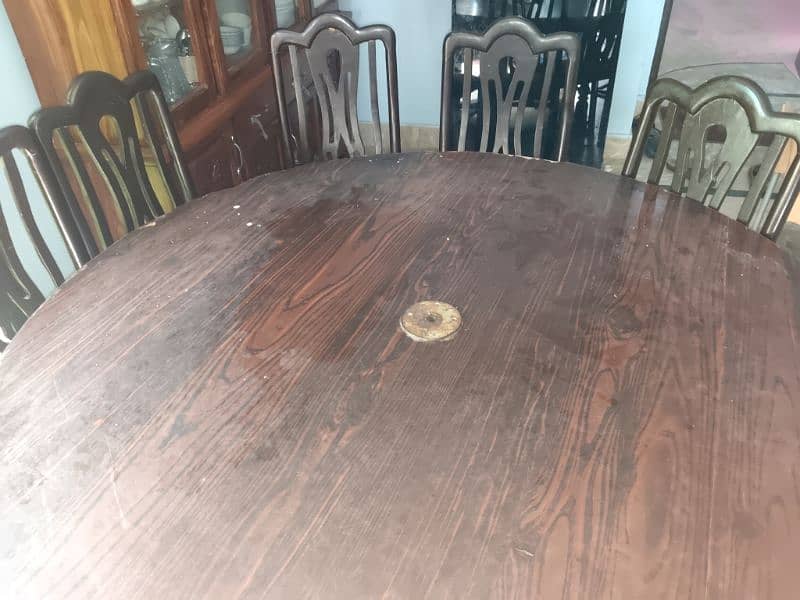 Dining table 0