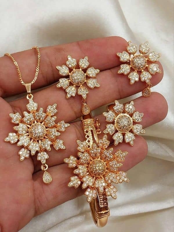 flower design gold plated zircon necklace set 3