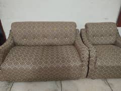 2 one siters and 1 two seter sofa set