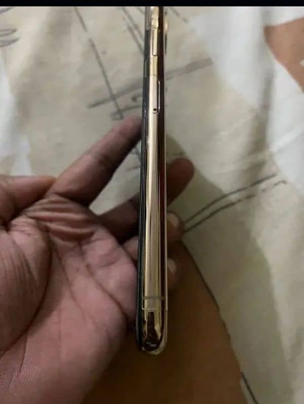 iPhone Xs Max Dual SIM pta approved Box 1