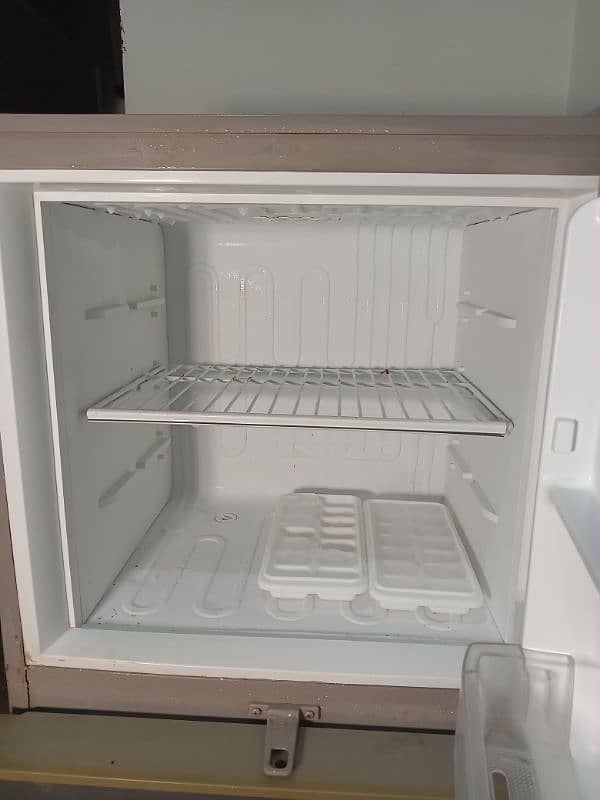 PEL refrigerator 2