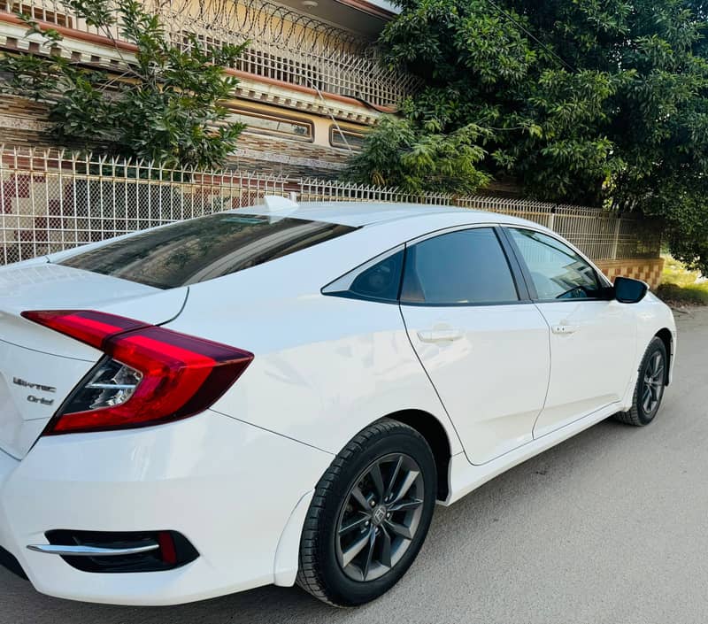 Honda Civic Oriel UG 4