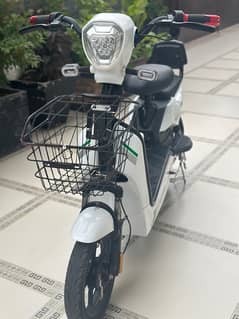 YJ FUTURE SCOOTY INDUS VARIENT