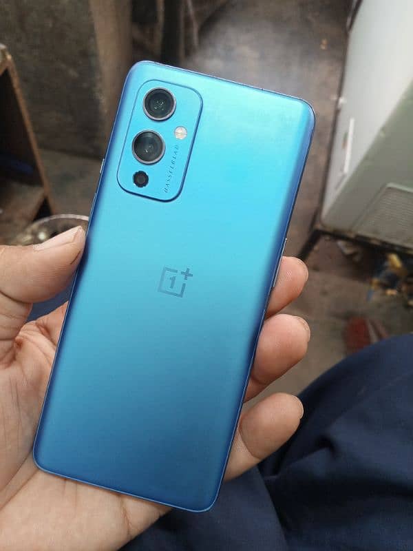 OnePlus 9  12/256 gb minor breek green line 2