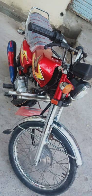 Honda CG 2021 model bike for sale call on 0313,4935016 0