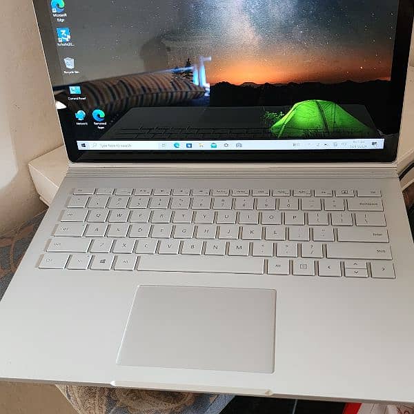 Microsoft SurfaceBook 2 7