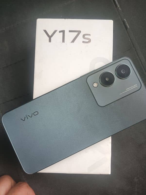 vivo y17s 4