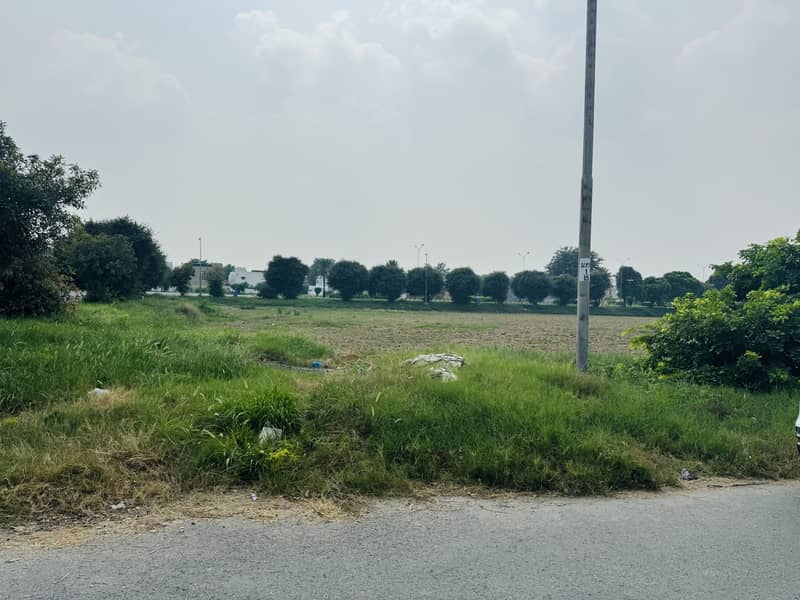 10 Marla Residential Plot For Sale In Bahria Town Lahore 5