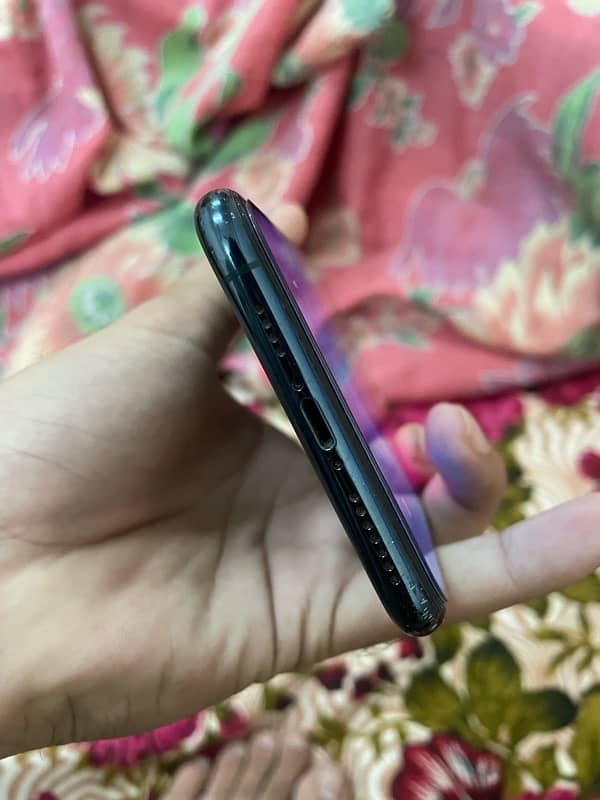 iPhone 11 Pro Max 256GB NONPTA 4