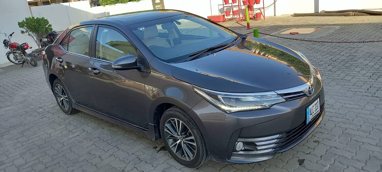 Toyota Altis Grande 2018 15