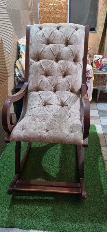 rocking chair blkl new condition m hy 1