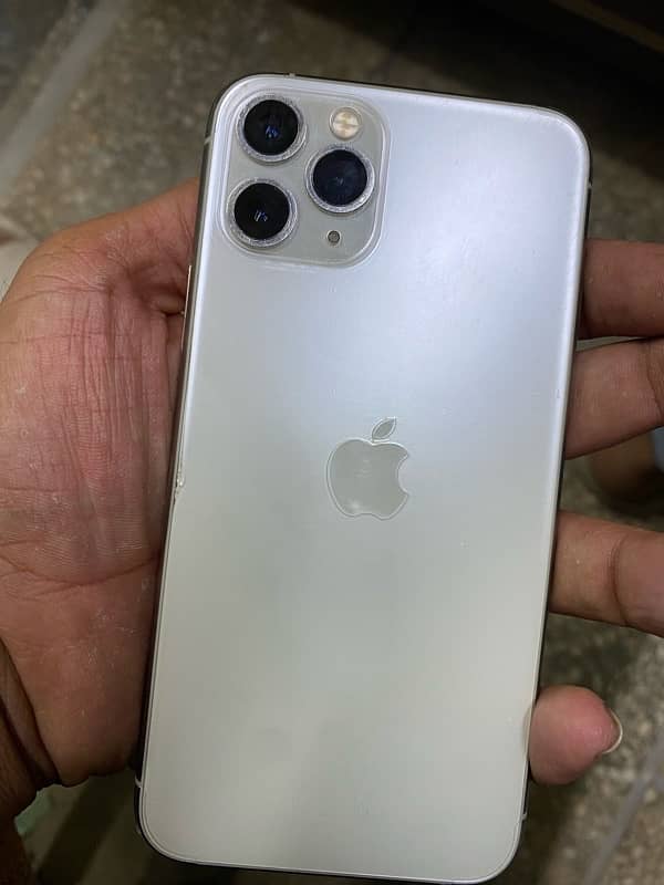 iPhone 11pro 256GB Factory unlocked sim time avail 5